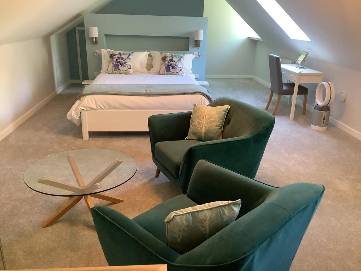 Отель Little London Bed & Breakfast And Glamping Pod Abercraf Экстерьер фото